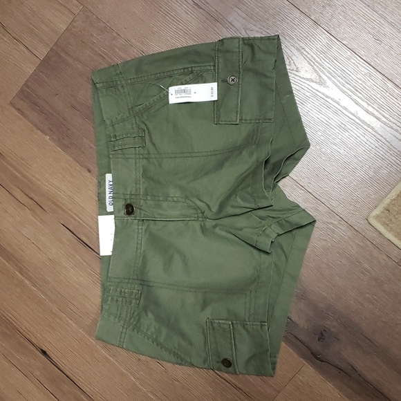 Old Navy Pants - 👖OLD NAVY SHORTS 👖
